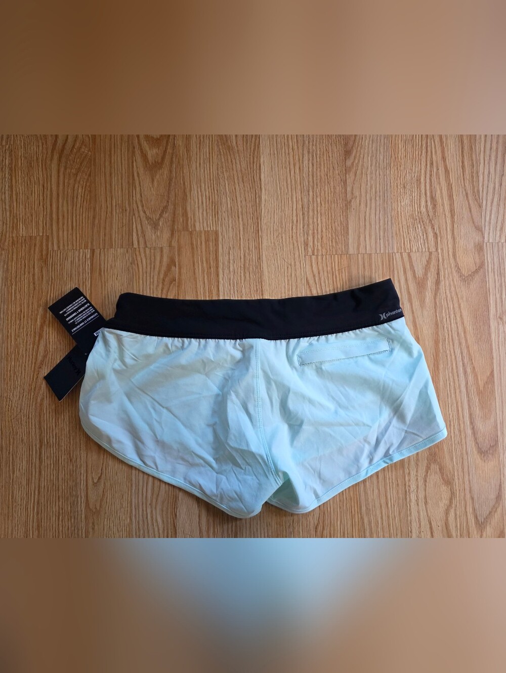 Hurley Women’s Phantom Boarshorts Medium - Picture 6 of 8